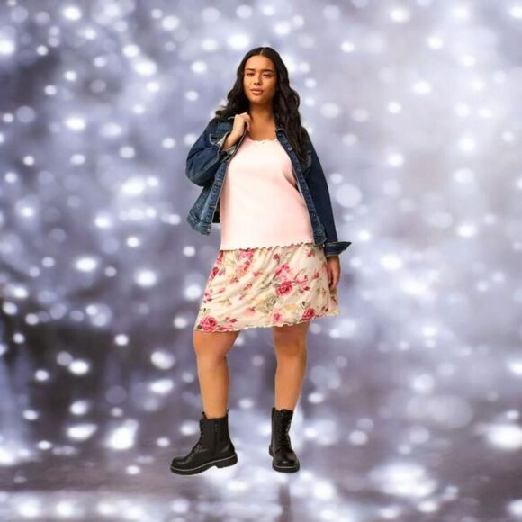 TORRID Plus Size New Pointelle Scoop Neck Lace Trim Impatient Pink Top 2X - Picture 2 of 16